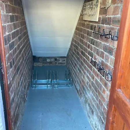 Apartment 5a Bank Street *